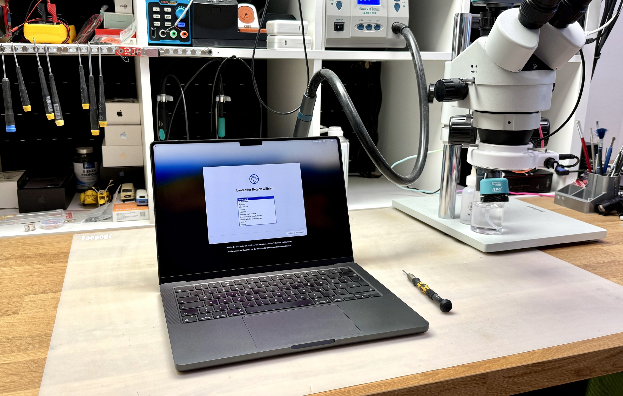 Notebook-Lounge-Werkstatt für MacBook Air Reparaturen